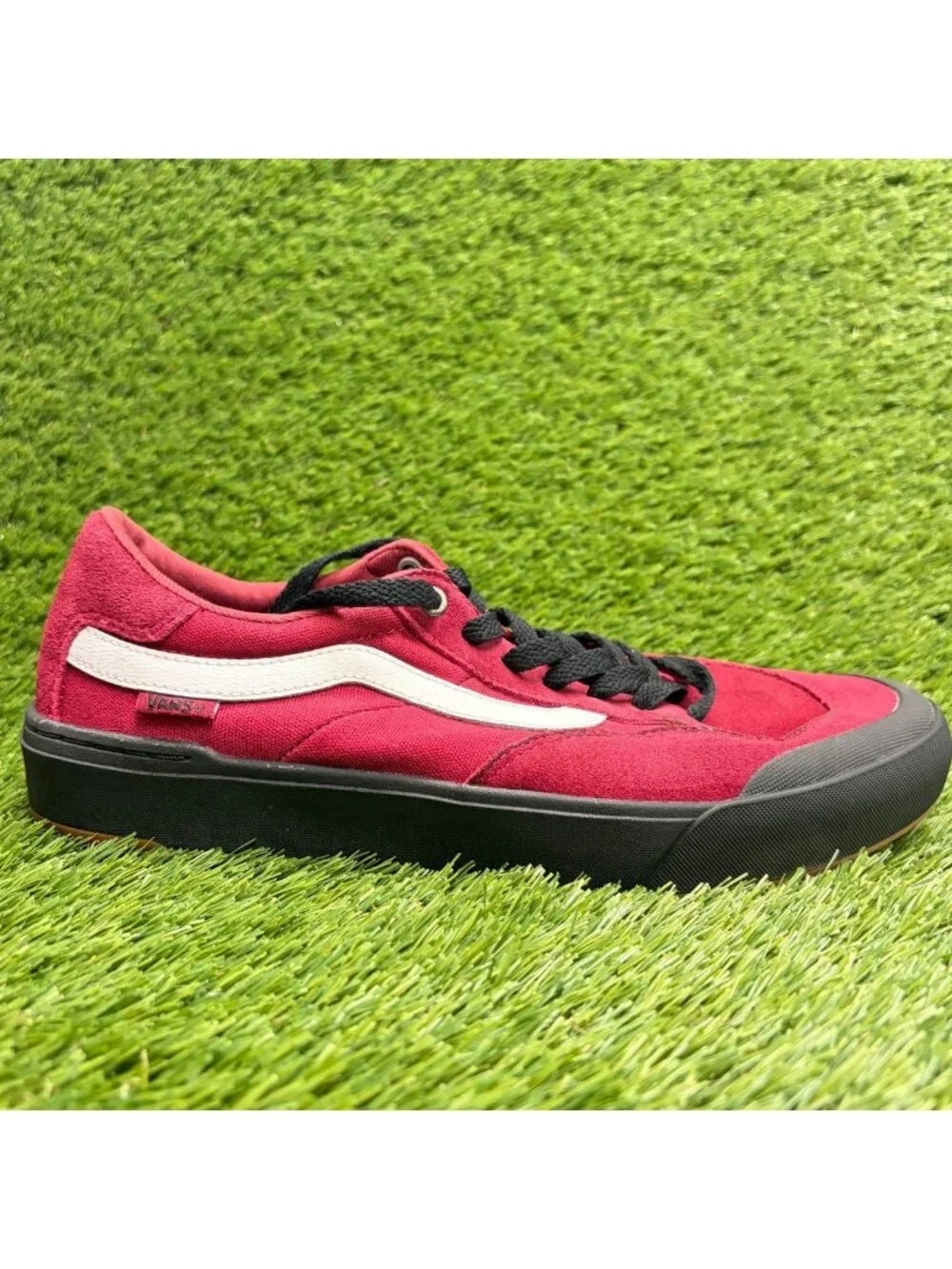 Vans Berle Pro Rumba Red White Mens Size 9.5 Athletic Skateboard Shoes Sneakers